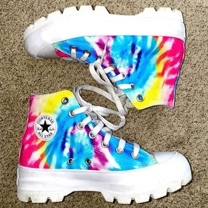 Women’s Tie-Dye Lug Converse